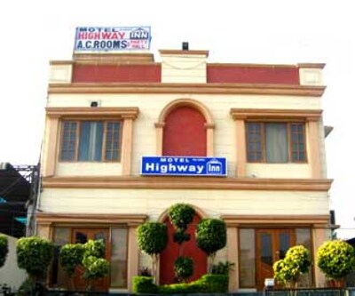 Hotel Highway Inn
